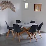 Nyaraló Maison Au Calme Avec Jardin Et Piscine Raphael *