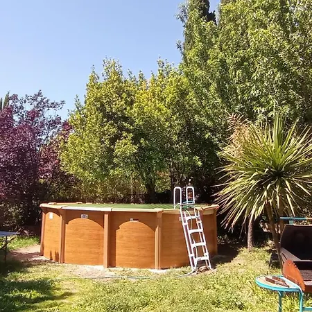Maison Au Calme Avec Jardin Et Piscine Raphael *