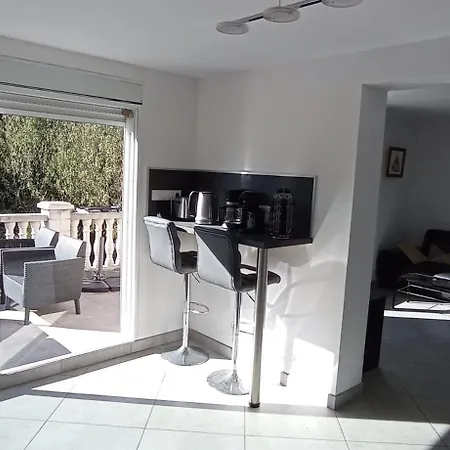 Maison Au Calme Avec Jardin Et Piscine Raphael Сasa de vacaciones