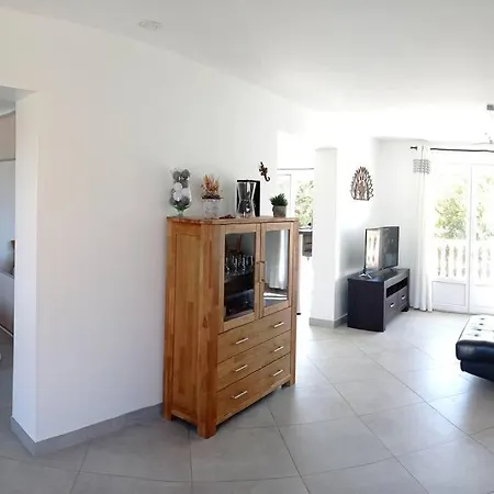 Maison Au Calme Avec Jardin Et Piscine Raphael Сasa de vacaciones