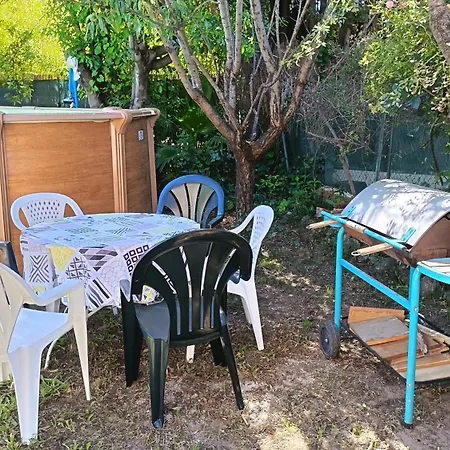 Сasa de vacaciones Maison Au Calme Avec Jardin Et Piscine Raphael